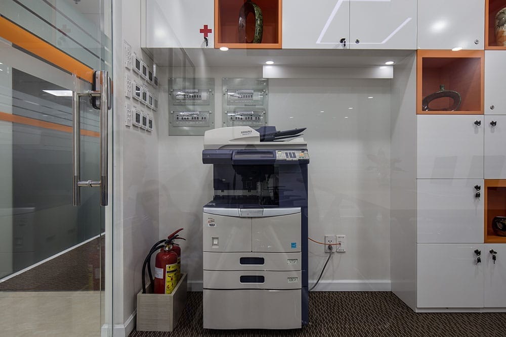 van-phong-ao-xu-huong-van-phong-hien-nay-duoc-gioi-tre-khoi-nghiep-ua-chuong-02