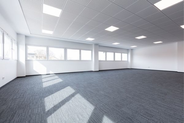 Chi phí thuê văn phòng truyền thống là gì?