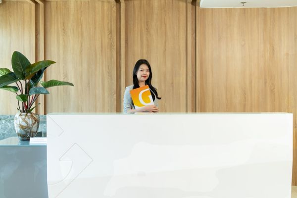 Đơn Giản Hóa Vận Hành với Chuyển Tiếp Thư và Dịch Vụ Lễ Tân G Office