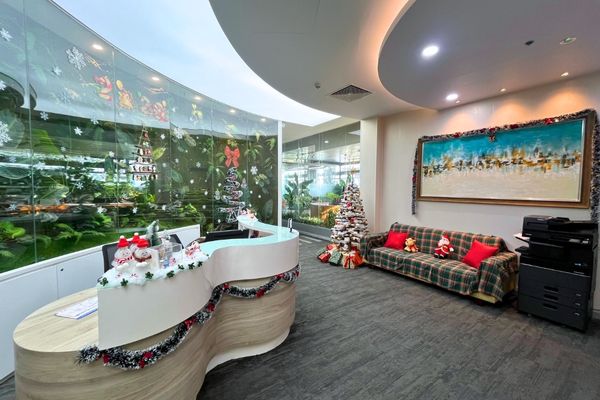 Vì sao nên trang trí Noel văn phòng?