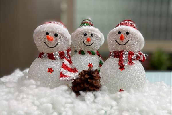 Trang trí văn phòng với người tuyết