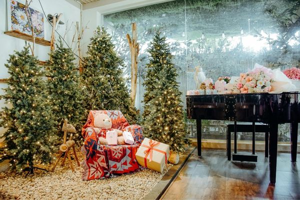 15+ ý tưởng trang trí Noel văn phòng sáng tạo