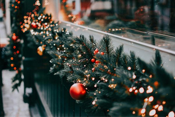 y-tuong-trang-tri-noel-van-phong-8