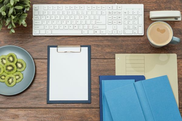 Những lưu ý khi sắp xếp bàn làm việc