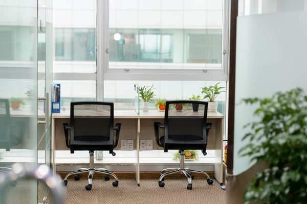 Thuê coworking space ngắn hạn hay dài hạn lời hơn?